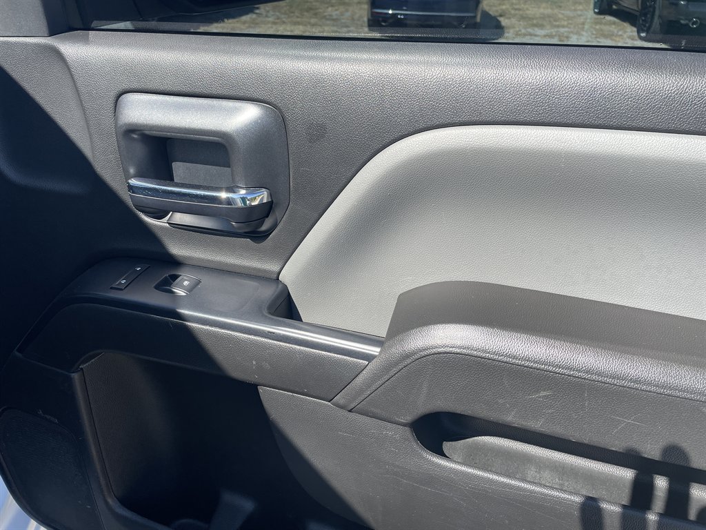 2017 GMC Sierra 1500 - $16,940