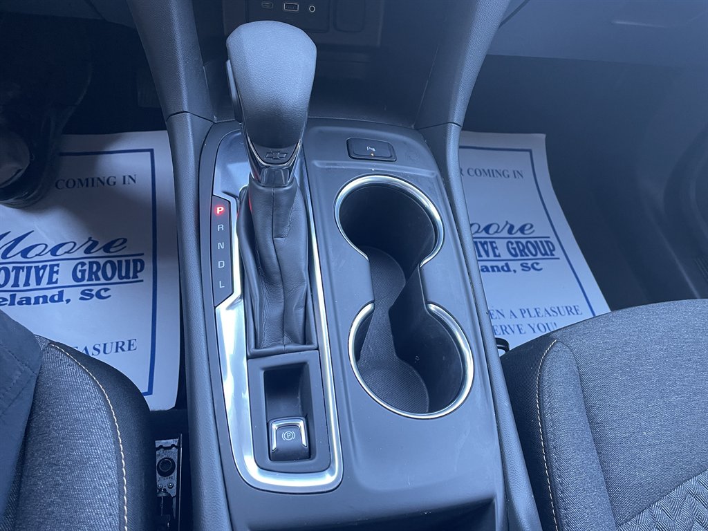 2022 Chevrolet Equinox - $19,980