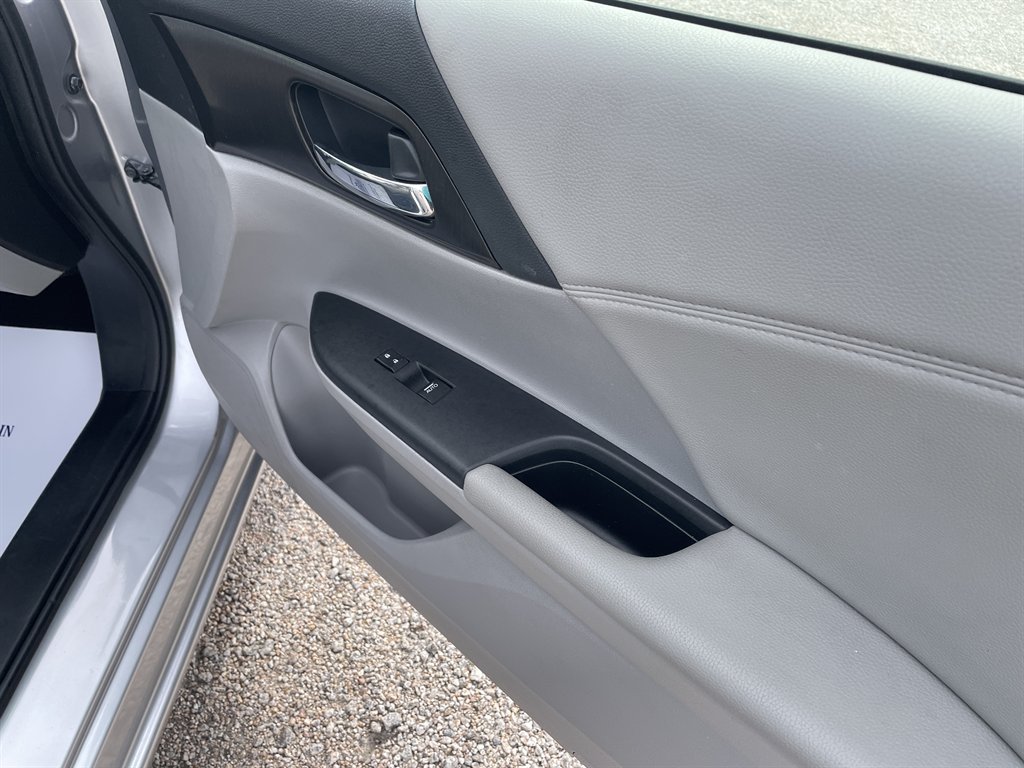 2015 Honda Accord - $17,460