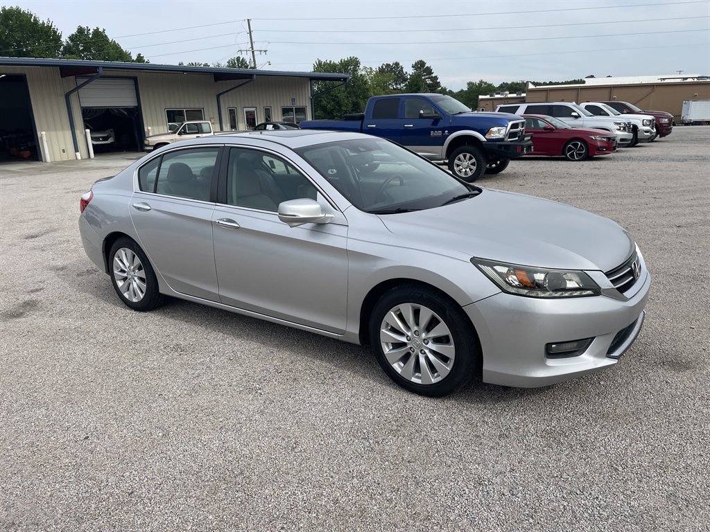 2015 Honda Accord - $17,460