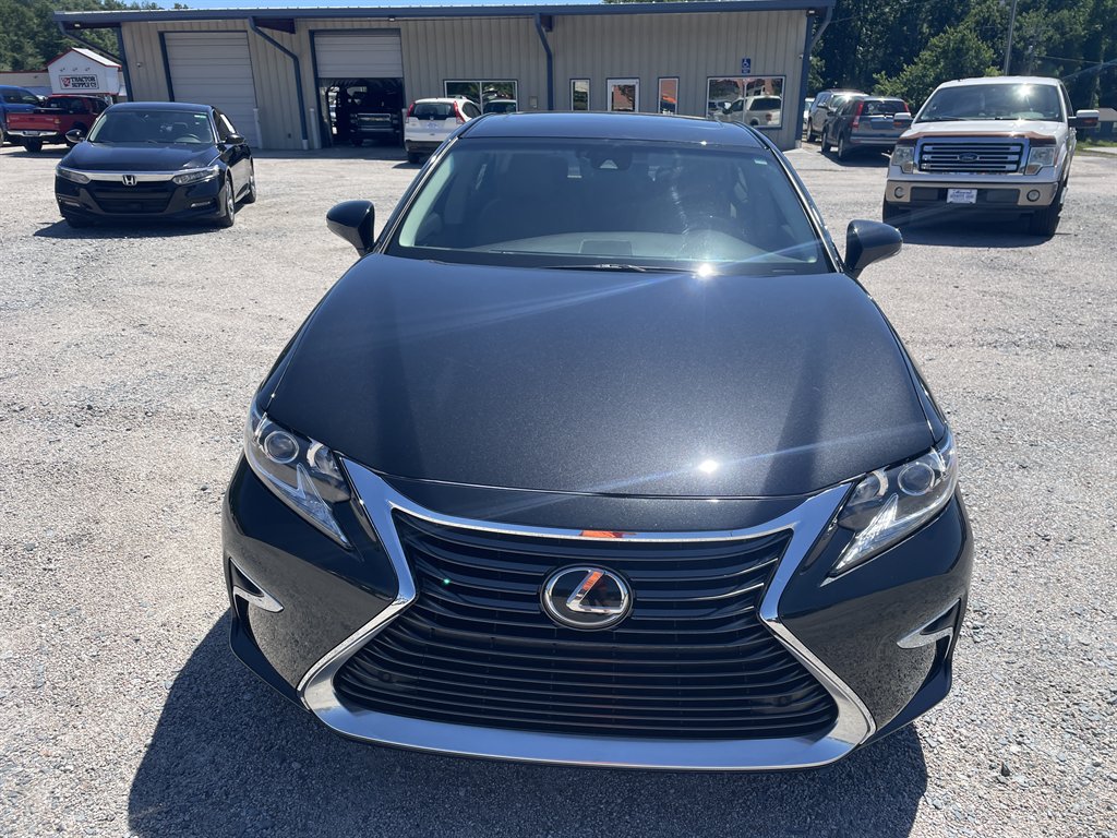 2016 Lexus ES - $24,870