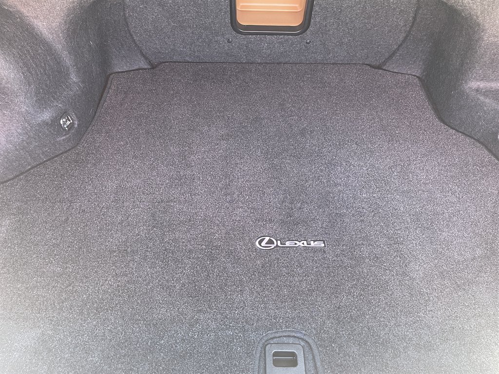 2016 Lexus ES - $24,870