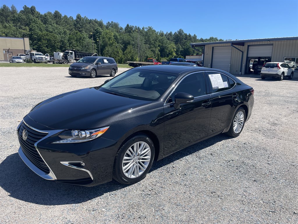 2016 Lexus ES - $24,870