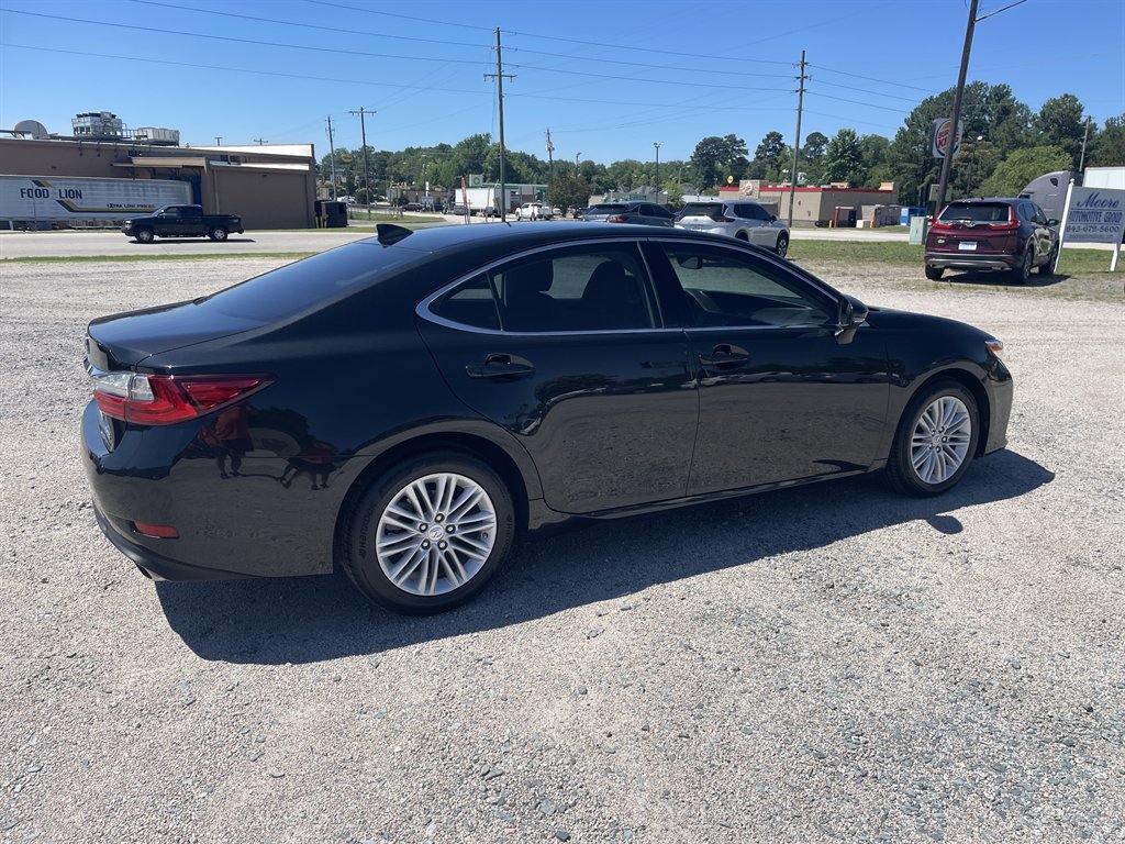 2016 Lexus ES - $24,870