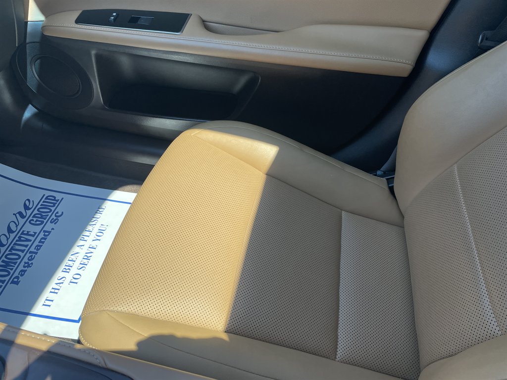 2016 Lexus ES - $24,870
