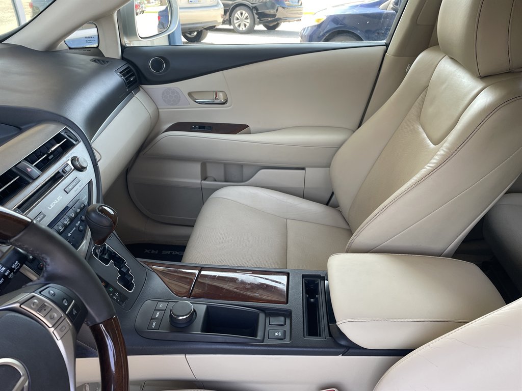 2015 Lexus RX - $19,960