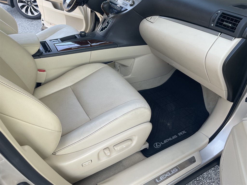 2015 Lexus RX - $19,960