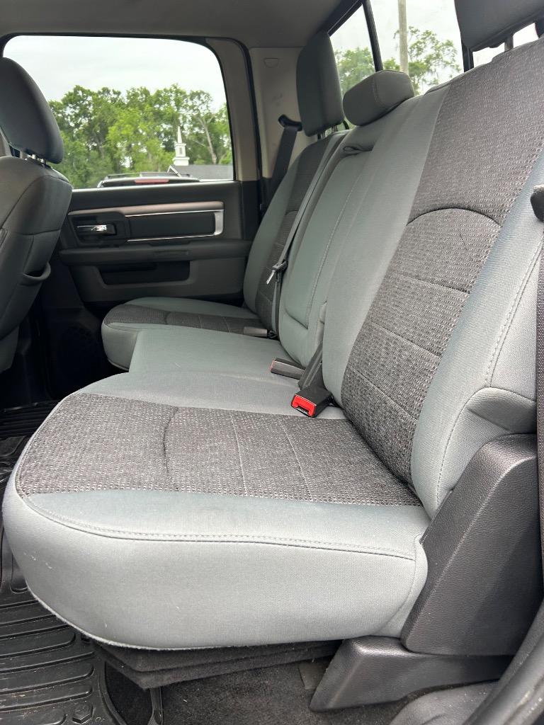 2015 RAM 1500 SLT photo
