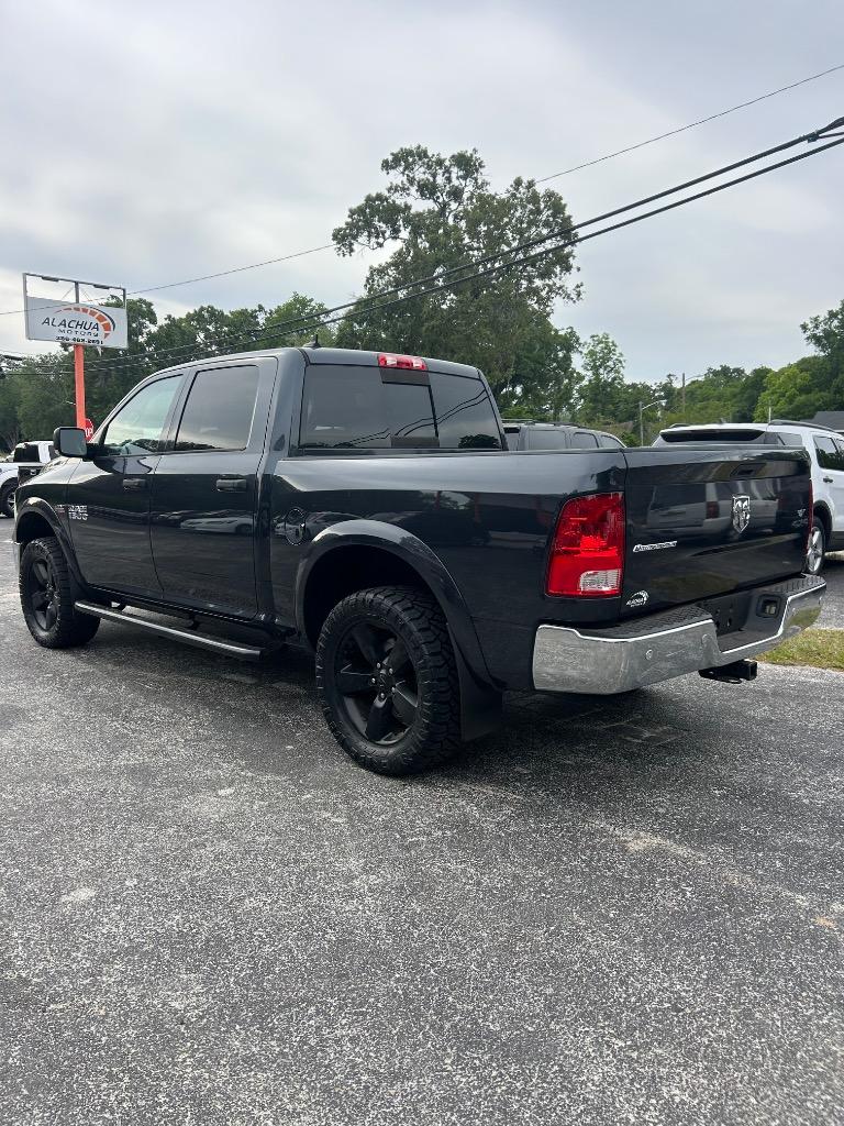 2015 RAM 1500 SLT photo
