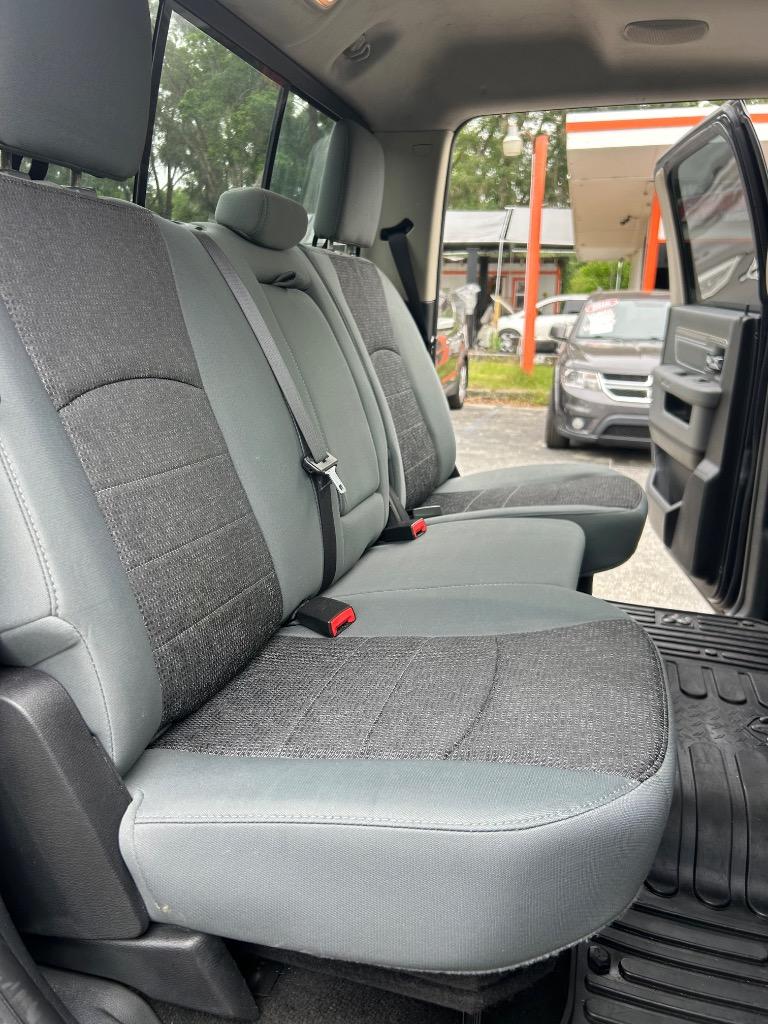 2015 RAM 1500 SLT photo