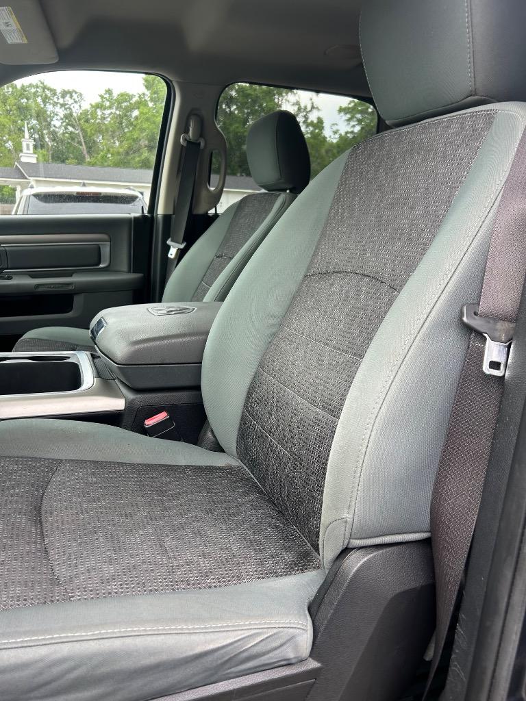 2015 RAM 1500 SLT photo