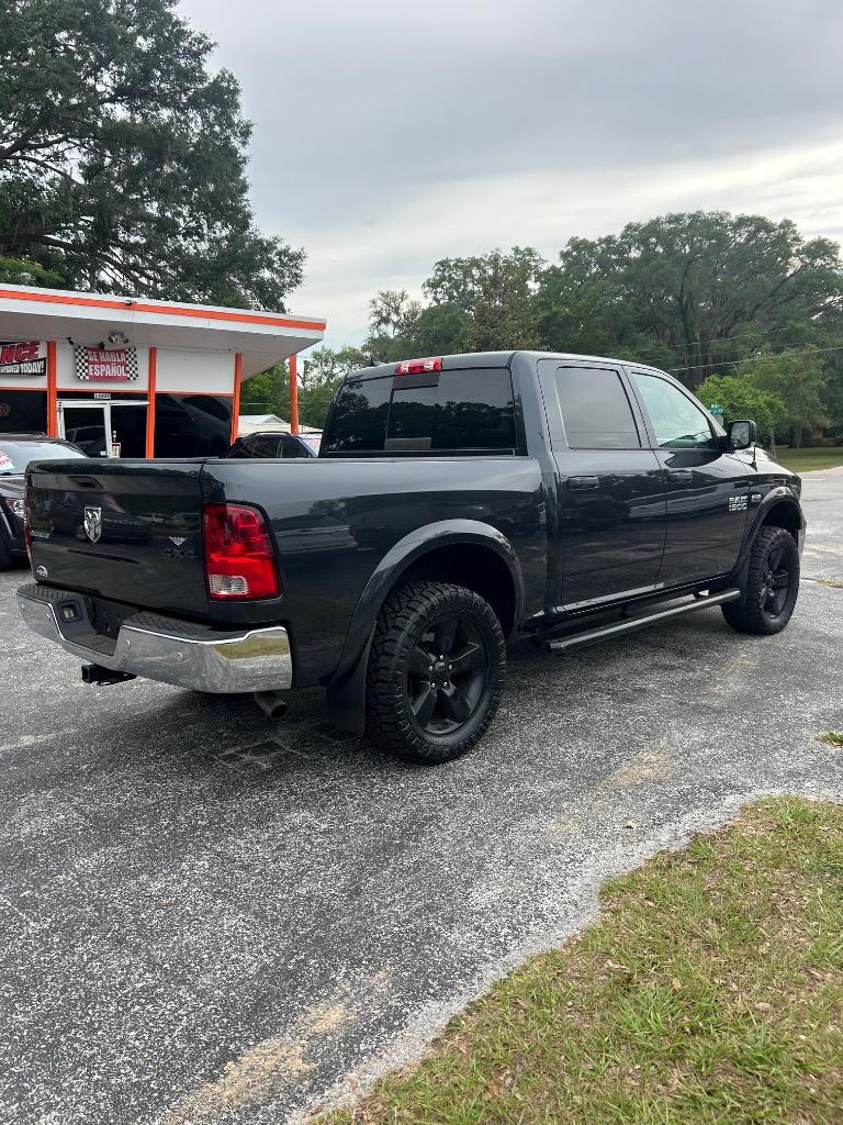 2015 RAM 1500 SLT photo