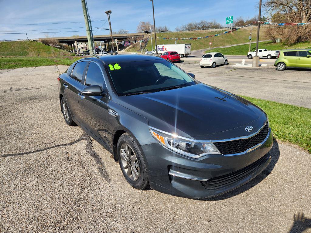 2016 Kia Optima - $8,990