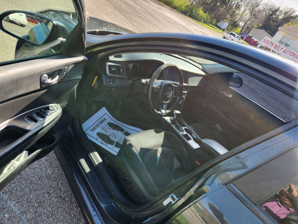 2016 Kia Optima - $8,990