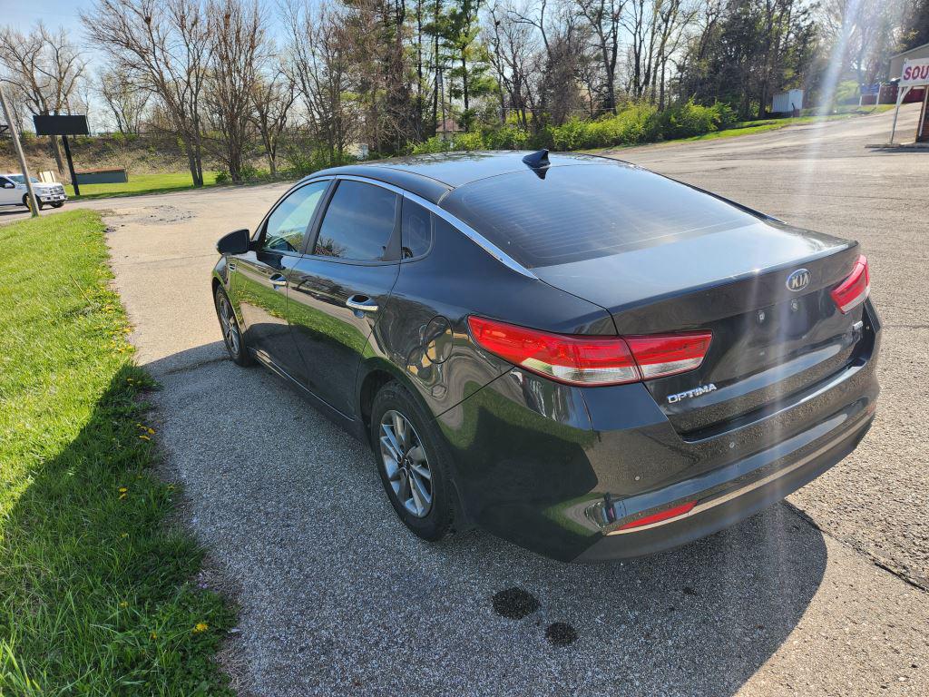 2016 Kia Optima - $8,990