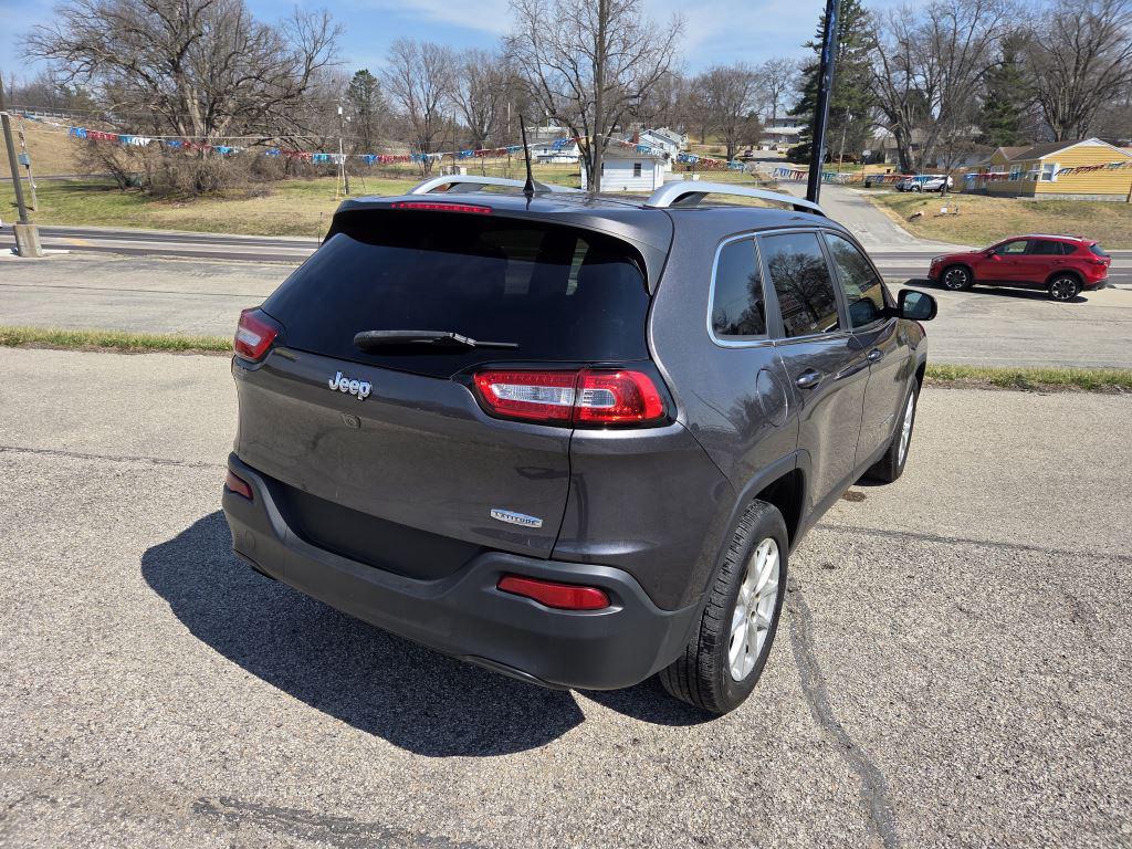 2018 Jeep Cherokee - $11,990