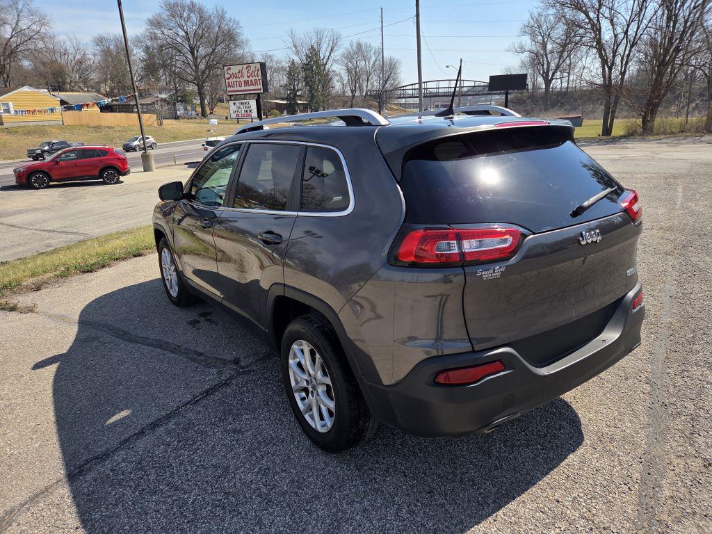2018 Jeep Cherokee - $11,990