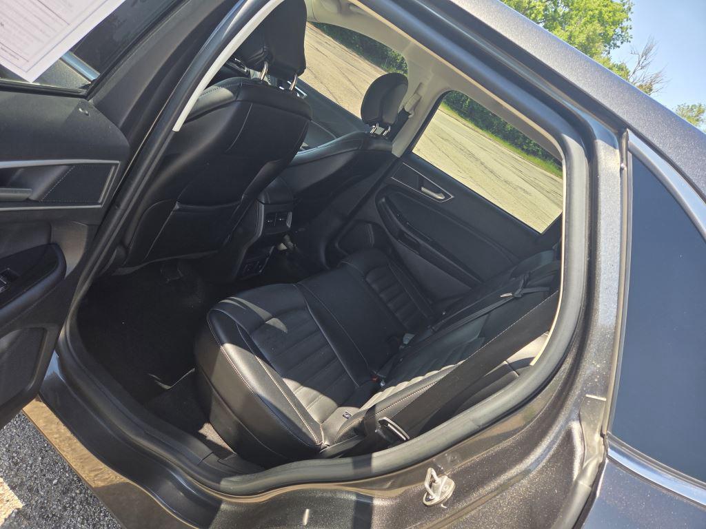 2018 Ford Edge - $11,990