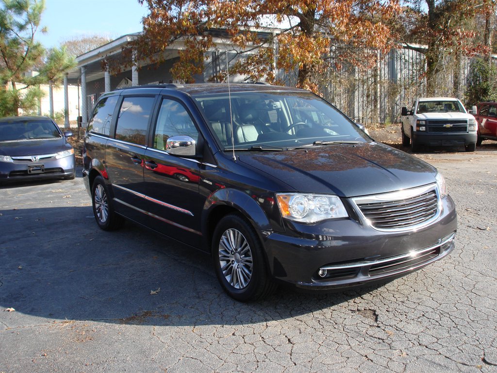 2014 Chrysler Town & Country