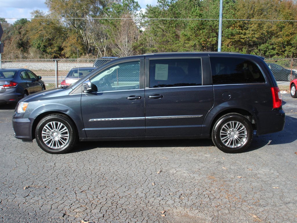 2014 Chrysler Town & Country