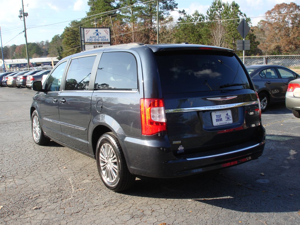 2014 Chrysler Town & Country