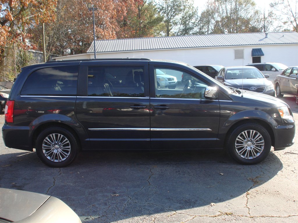 2014 Chrysler Town & Country