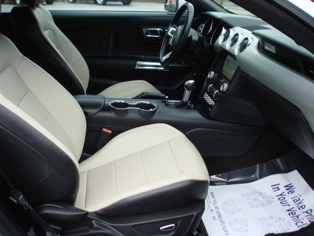 2017 Ford Mustang