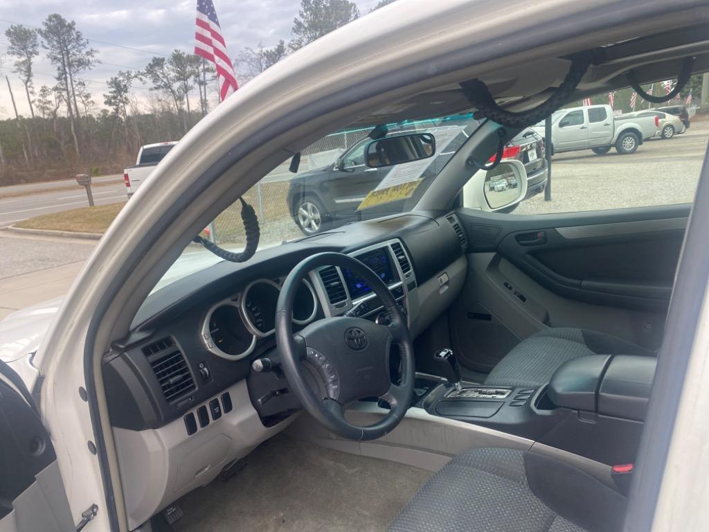 2005 Toyota 4Runner SR5 photo