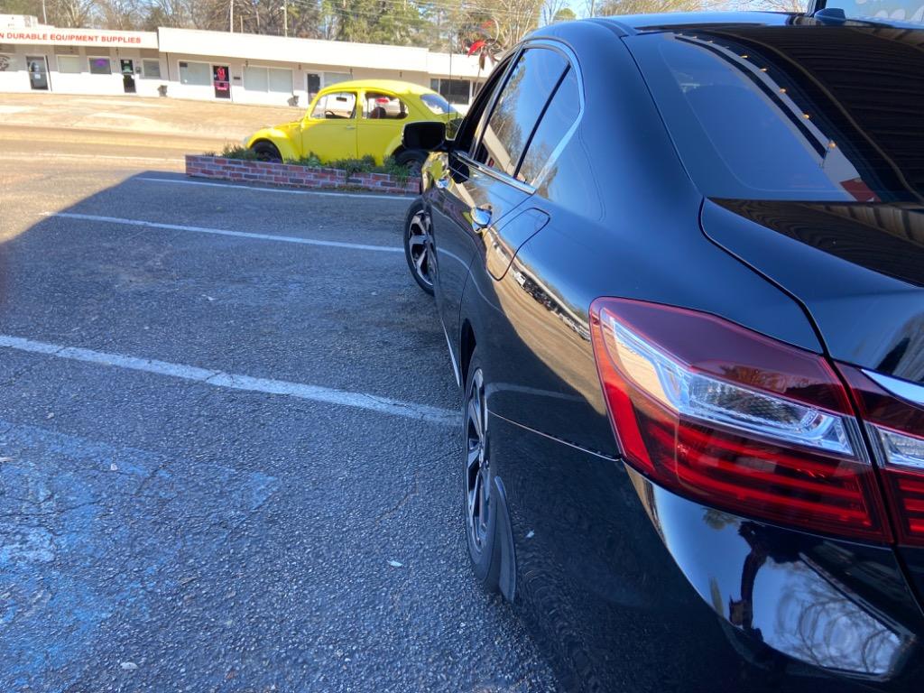 2017 Honda Accord EX-L photo