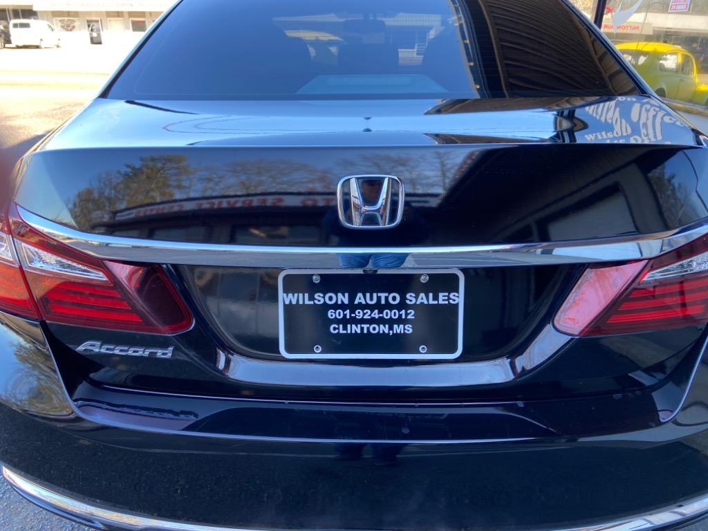 2017 Honda Accord EX-L photo