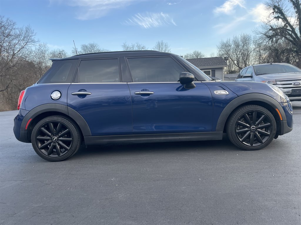 2016 MINI Cooper S photo