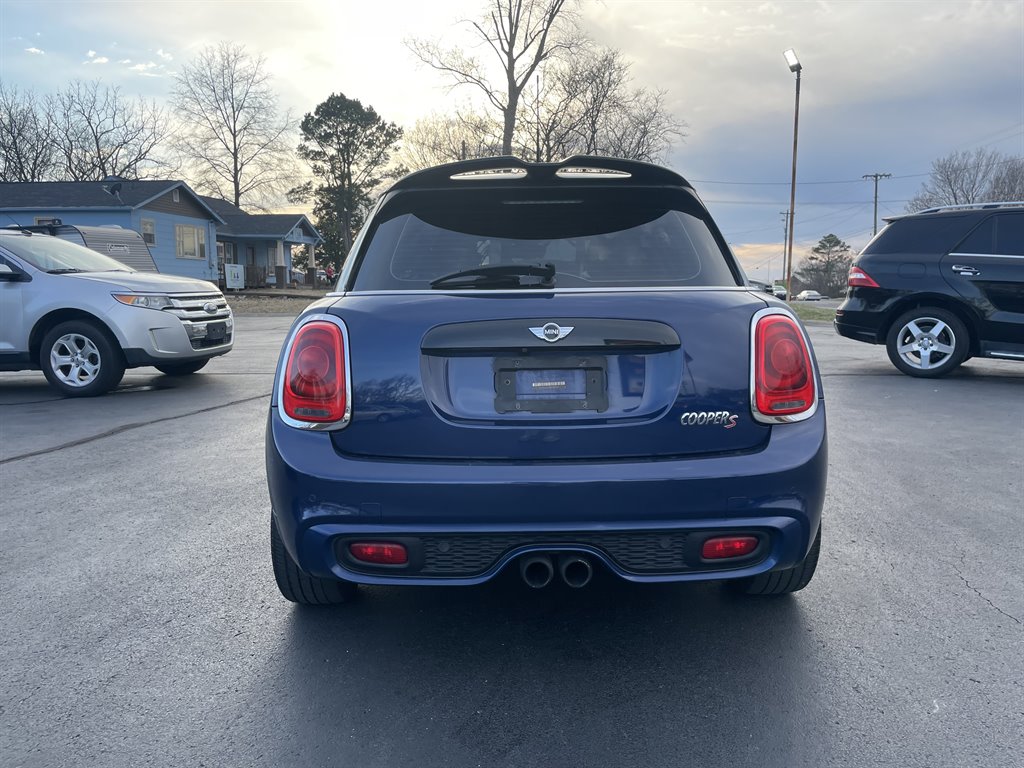 2016 MINI Cooper S photo