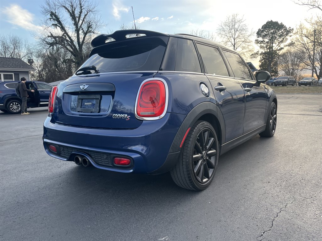 2016 MINI Cooper S photo