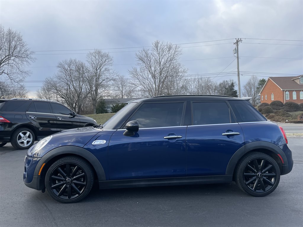 2016 MINI Cooper S photo