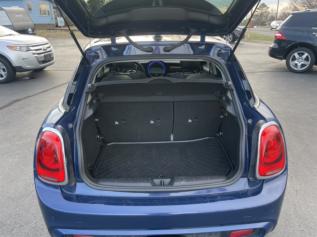 2016 MINI Cooper S photo
