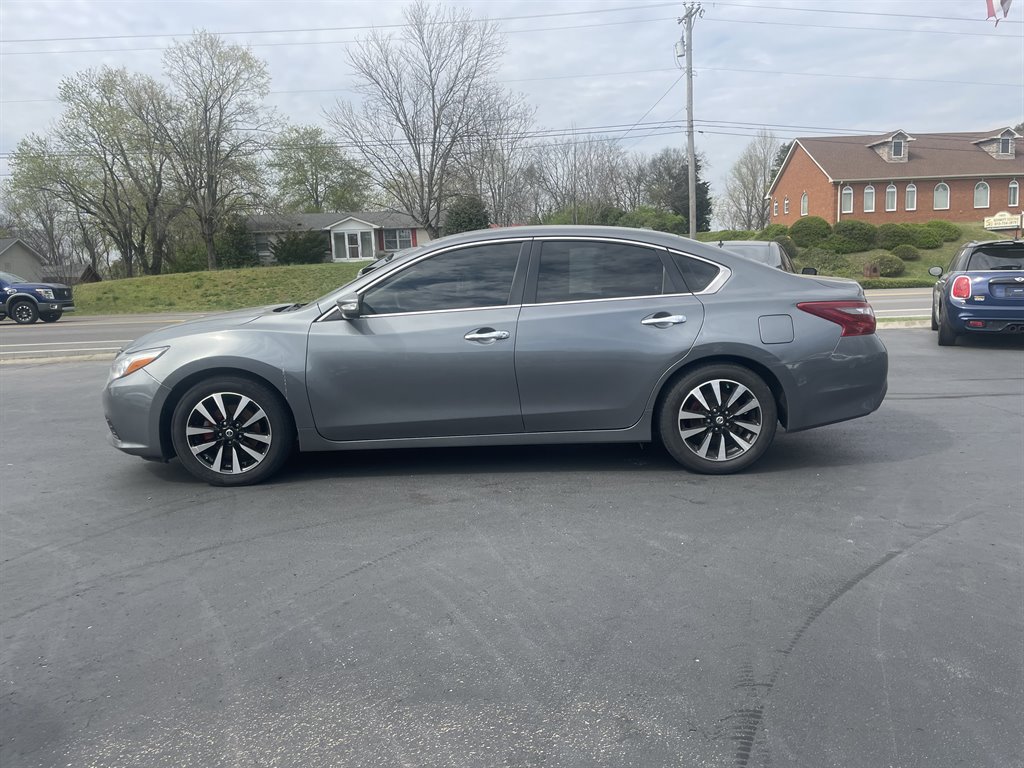 2018 Nissan Altima S photo