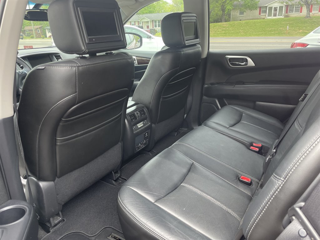 2013 Nissan Pathfinder S photo