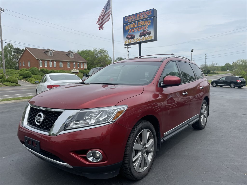 2013 Nissan Pathfinder S photo