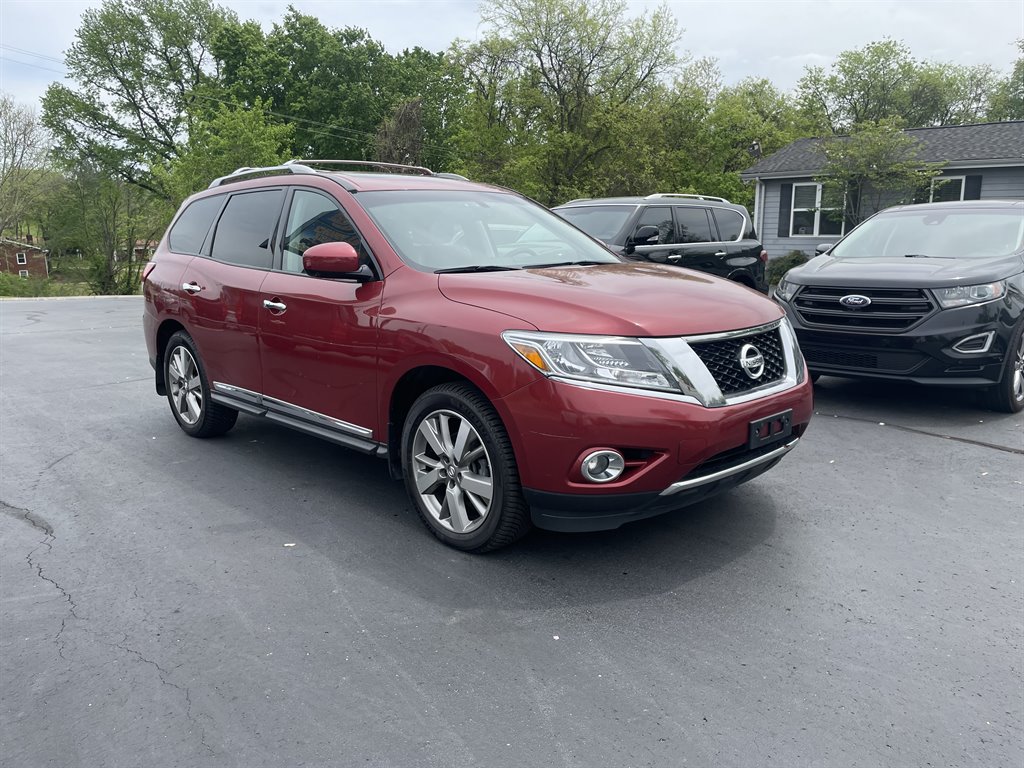 2013 Nissan Pathfinder S photo