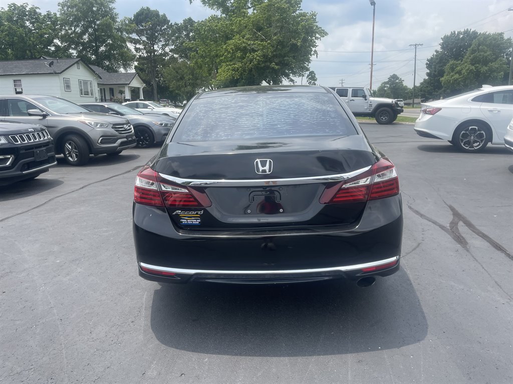 2017 Honda Accord LX photo
