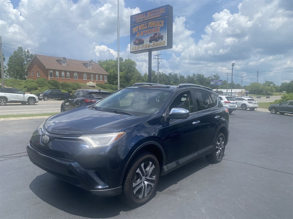 2017 Toyota RAV4 - $14,595