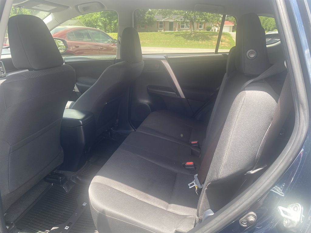 2017 Toyota RAV4 - $14,595