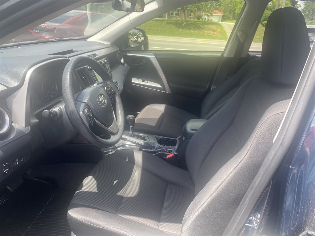 2017 Toyota RAV4 - $14,595
