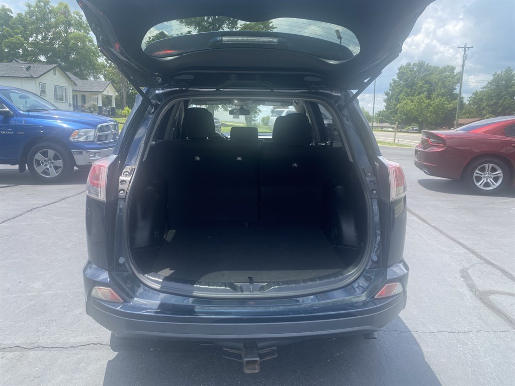 2017 Toyota RAV4 - $14,595