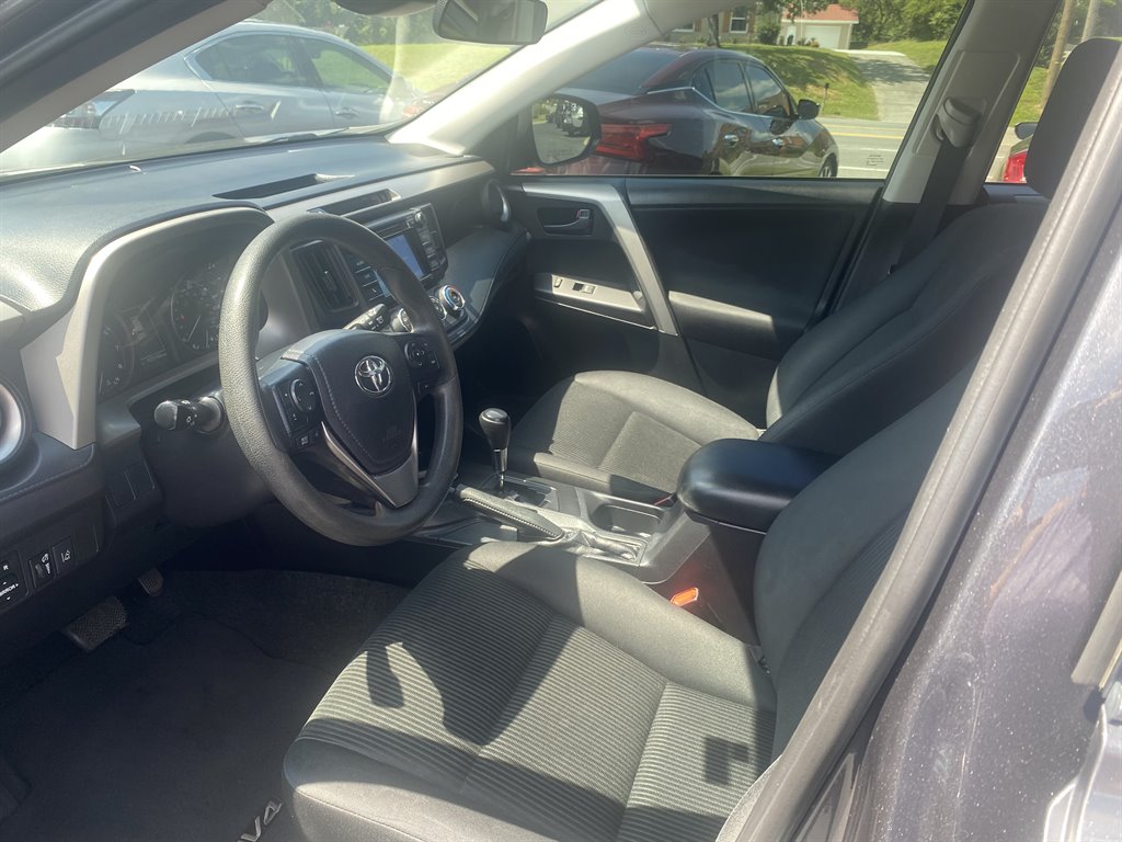 2017 Toyota RAV4 - $13,995