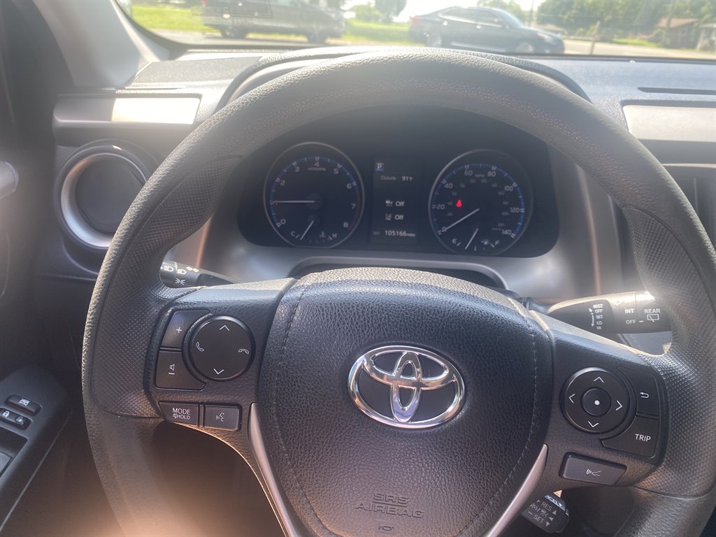 2017 Toyota RAV4 - $13,995