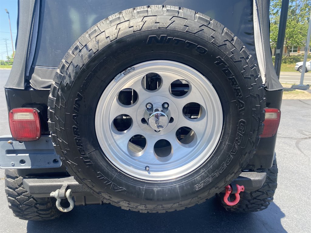 1999 Jeep Wrangler - $9,995