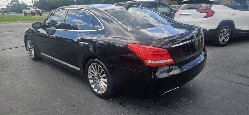2014 Hyundai Equus - $9,800