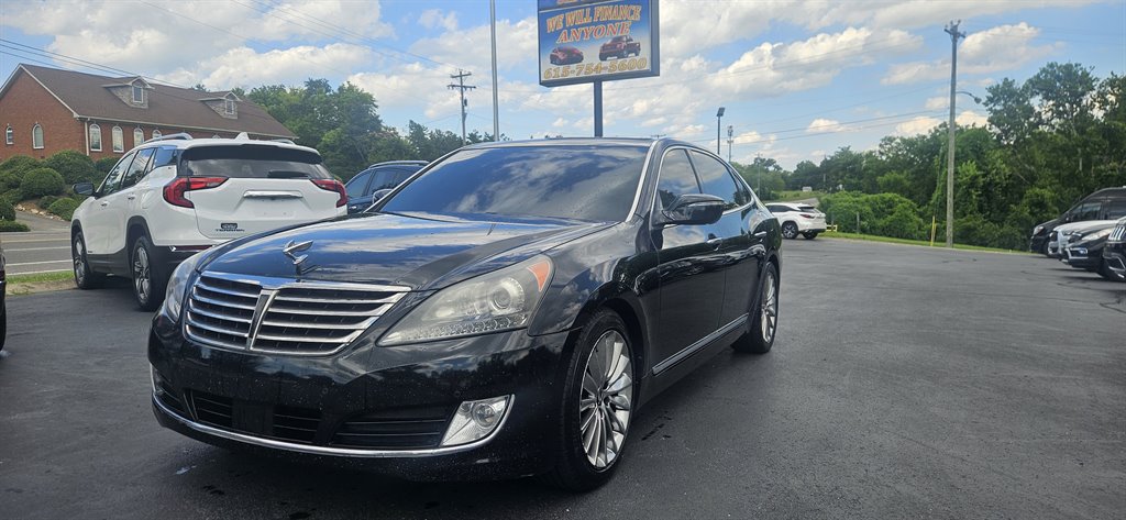 2014 Hyundai Equus - $9,800