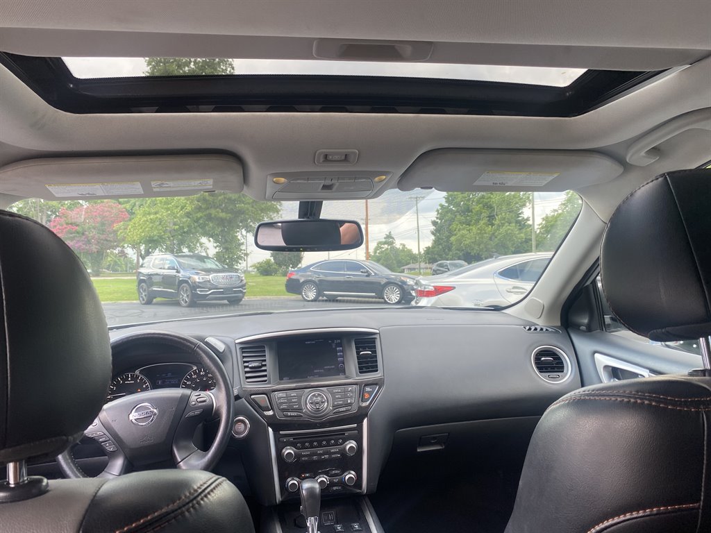 2020 Nissan Pathfinder - $14,295